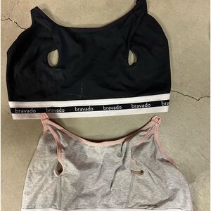 Hands free breast pumping bras